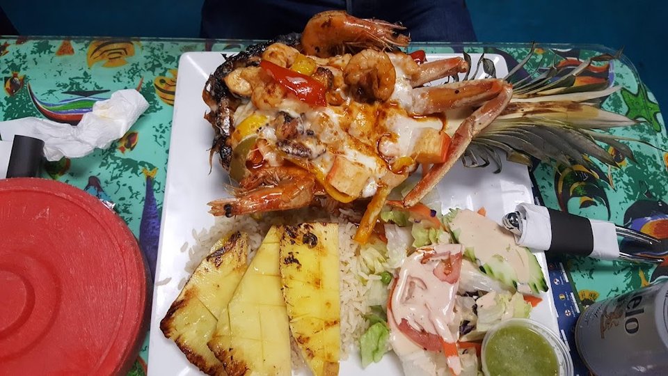 Pineapple Mariscada